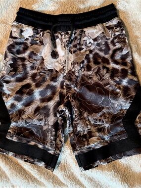 Jordan Black Floral Shorts, Youth Large